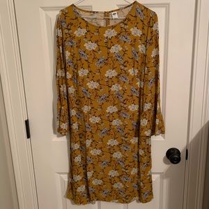 Casual gold floral long sleeve dress